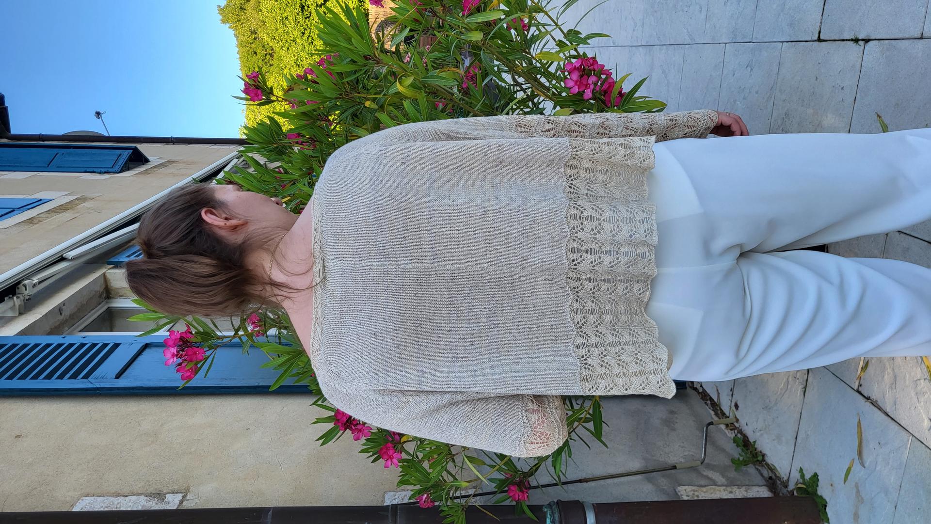 Pull KINUTRIO : l'élégance naturelle de l'été